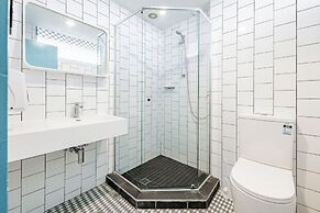 BUNK Surfers Paradise - International Backpacker Hostel