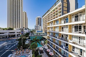 BUNK Surfers Paradise - International Backpacker Hostel