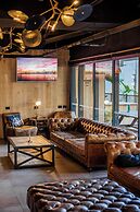 BUNK Surfers Paradise - International Backpacker Hostel