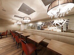 Hotel Sakura Suite Osaka