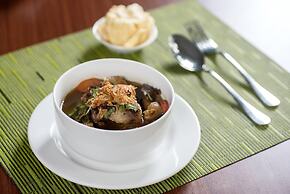 Bigland Hotel & Convention Sentul