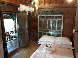 The Ermaja's Pavilion Hotel