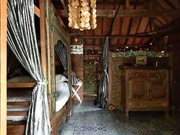 The Ermaja's Pavilion Hotel