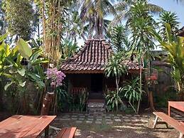 The Ermaja's Pavilion Hotel