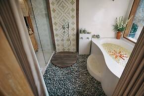 The Alena Resort A Pramana Experience