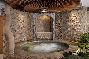 The Alena Resort A Pramana Experience