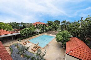 Sabai Hotel Lopburi
