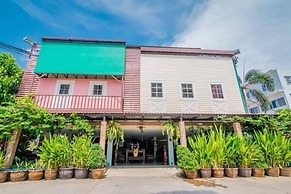 Sabai Hotel Lopburi