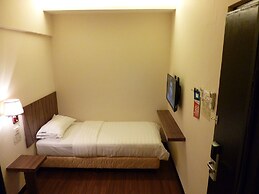 9 Square Hotel - Bangi