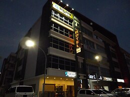 9 Square Hotel - Bangi