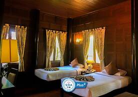 Baan Amphawa Resort & Spa