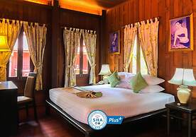 Baan Amphawa Resort & Spa