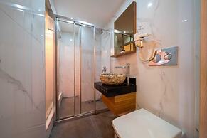 Holiday Business Otel