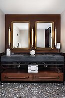 Hewing Hotel