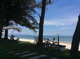 Greenseaviewresort Bangsaphan