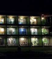 Greenseaviewresort Bangsaphan