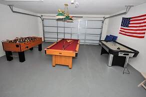 211 High Grove House 4 Bedroom by Florida Star