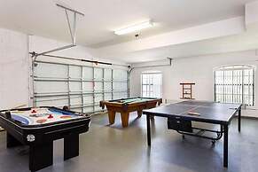 320 High Grove House 5 Bedroom by Florida Star