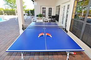 447 High Grove House 4 Bedroom by Florida Star