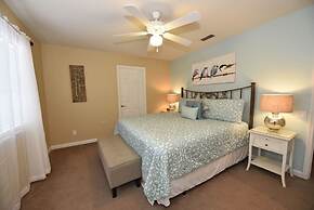 7825 The Windsor House 6 Bedroom by Florida Star