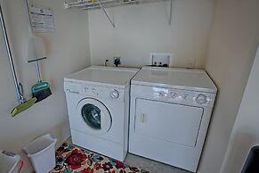 Corbett Drive Home 3 Bedroom by The VIR Group