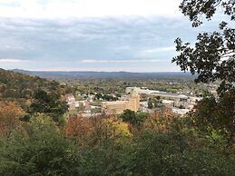 The Gables Inn Bed & Breakfast
