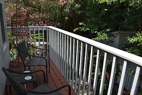 The Gables Inn Bed & Breakfast