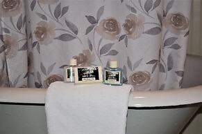 The Gables Inn Bed & Breakfast