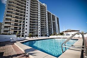 Surfside 1210 2 Bedroom Apartment by BnD