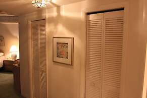 Surfside 1210 2 Bedroom Apartment by BnD