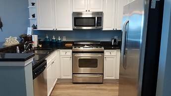 Waterscape 1 Bedroom Apartment by BnD