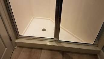 Waterscape 1 Bedroom Apartment by BnD