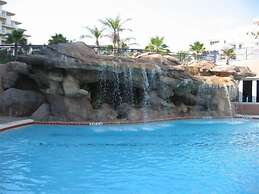 Waterscape 1 Bedroom Apartment by BnD