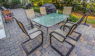 High Tide 7 Bedroom Apartment by BnD