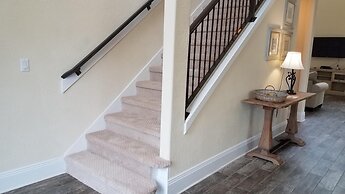 High Tide 7 Bedroom Apartment by BnD