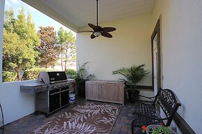 High Tide 7 Bedroom Apartment by BnD