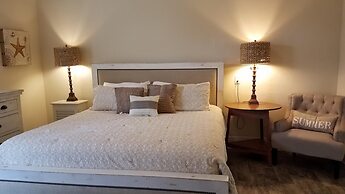 High Tide 7 Bedroom Apartment by BnD