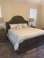 High Tide 7 Bedroom Apartment by BnD