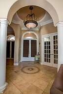 Anchor Down 6 Bedroom Apartment by BnD