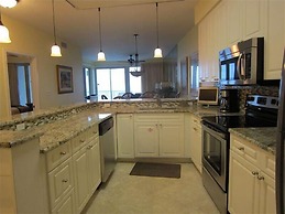 Crescent Condominiums 3 Bedroom Apartment by BnD