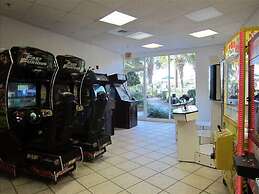 Crescent Condominiums 3 Bedroom Apartment by BnD