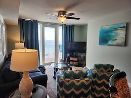 3rd Floor SeaDunes 3 Bedroom Apartment by BnD