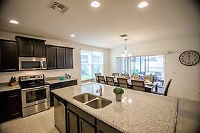 1005 The Shires House 7 Bedroom by Florida Star