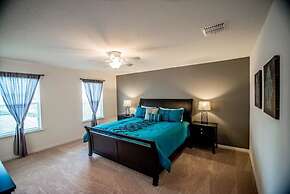 1005 The Shires House 7 Bedroom by Florida Star