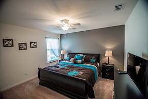 1005 The Shires House 7 Bedroom by Florida Star