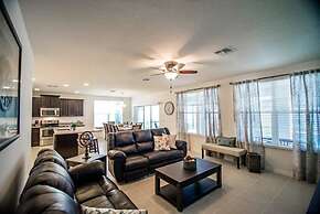 1005 The Shires House 7 Bedroom by Florida Star