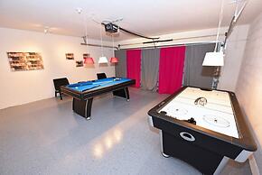 1127 Cypress House 6 Bedroom by Florida Star