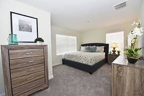 1610 Champions House 4 Bedroom by Florida Star