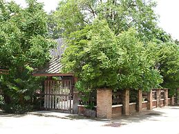 Bann Suan Rachawadee B&B