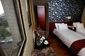 Gene Long Haiyatt Hotel